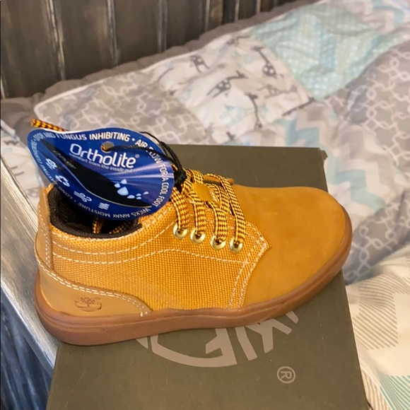 Timberland - Picture 2 of 3